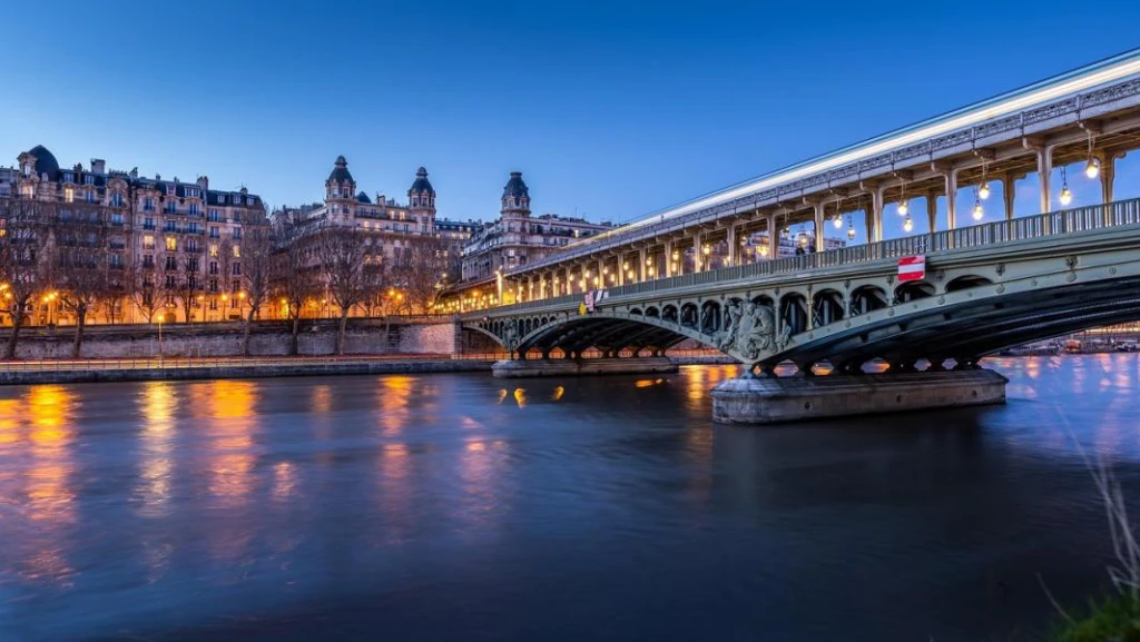 Ramazan Bayramı Özel Antalya Çıkışlı Görkemli Paris ve İncileri Turu 3 Gece 4 Gün