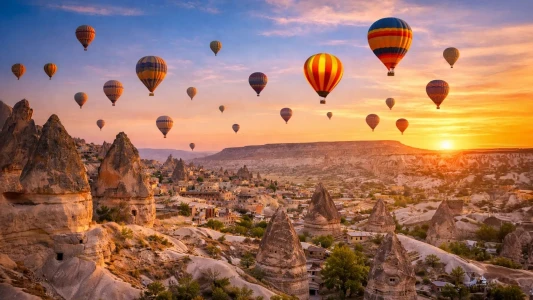 29 Ekim Özel Uçaklı İkonik Kapadokya Turu / 2 Gece Konaklamalı / İstanbul Çıkışlı