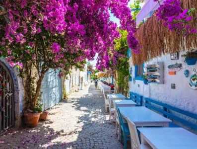 Salda Pamukkale Çeşme Alaçatı Tour