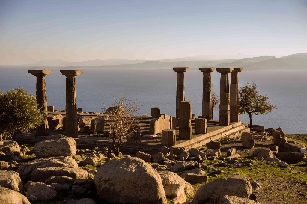BOZCAADA & ÇANAKKALE ŞEHİTLİKLERİ TURU