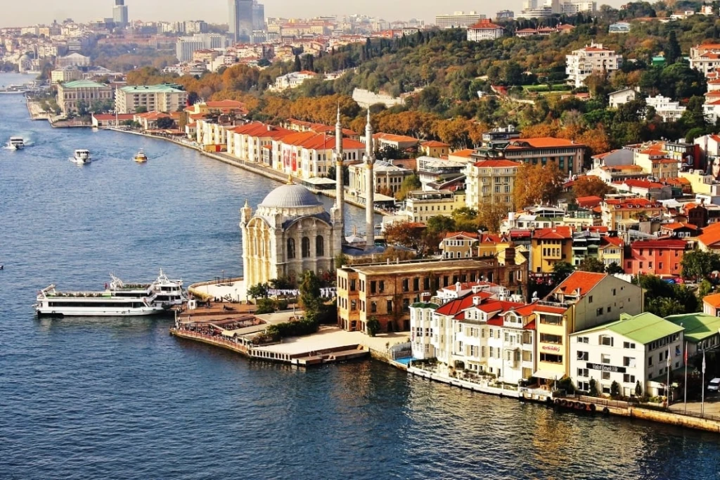 5-6 Kasım 2026  -  İzmir-İstanbul (Ortaköy, Dolmabahçe Sarayı, Taksim, Beyoğlu, Boğaz Turu