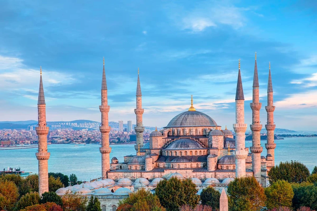 7 Kasım 2026 Topkapı Sarayı, Ayasofya, Sultanahmet Meydanı ve Camii, Yerebatan Sarnıcı, Beyoğlu, Galata Kulesi, Pera Palas Oteli