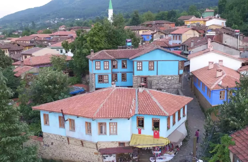 29 Ekim Özel Günübirlik Cumalıkızık Bursa Saitabat Şelalesi Adrenalin Macera Parkı Turu