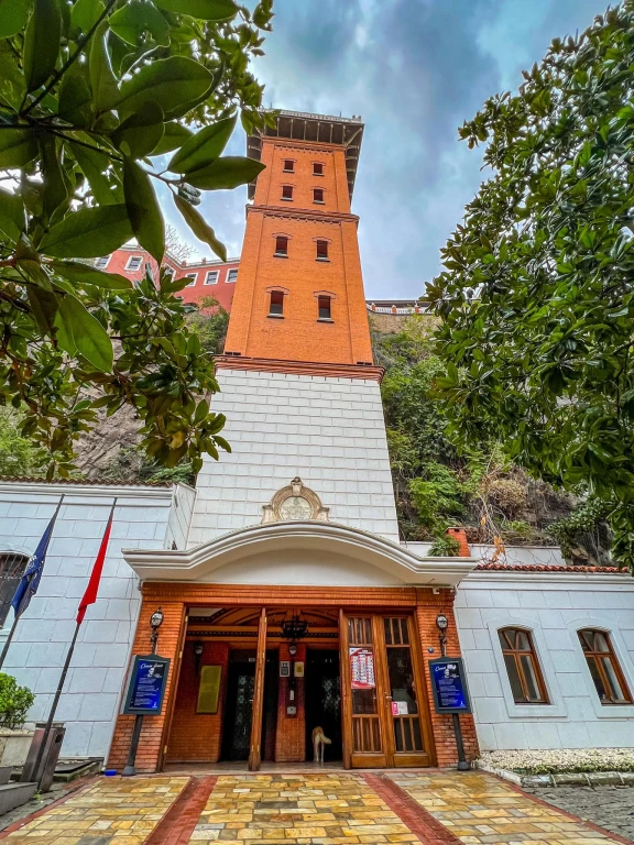 Karaburun Nergis Çiçeği Festivali Turu 1 Gece Otel Konaklamalı