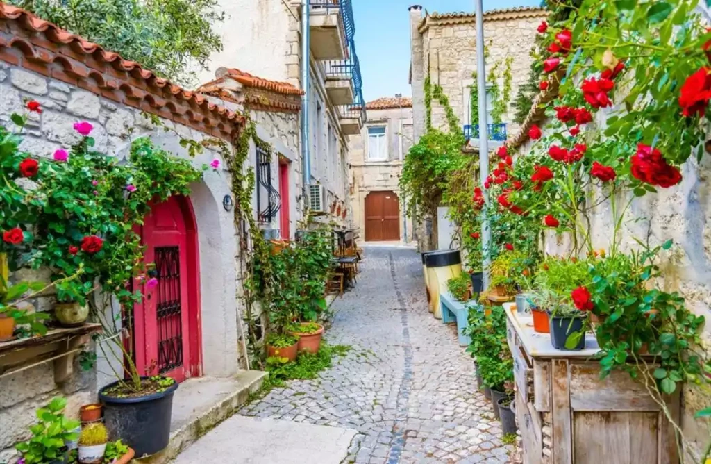 İzmir Çeşme Alaçatı Efes Şirince Turu / 1 Gece Otel Konaklamalı Ramazan Bayramı Özel