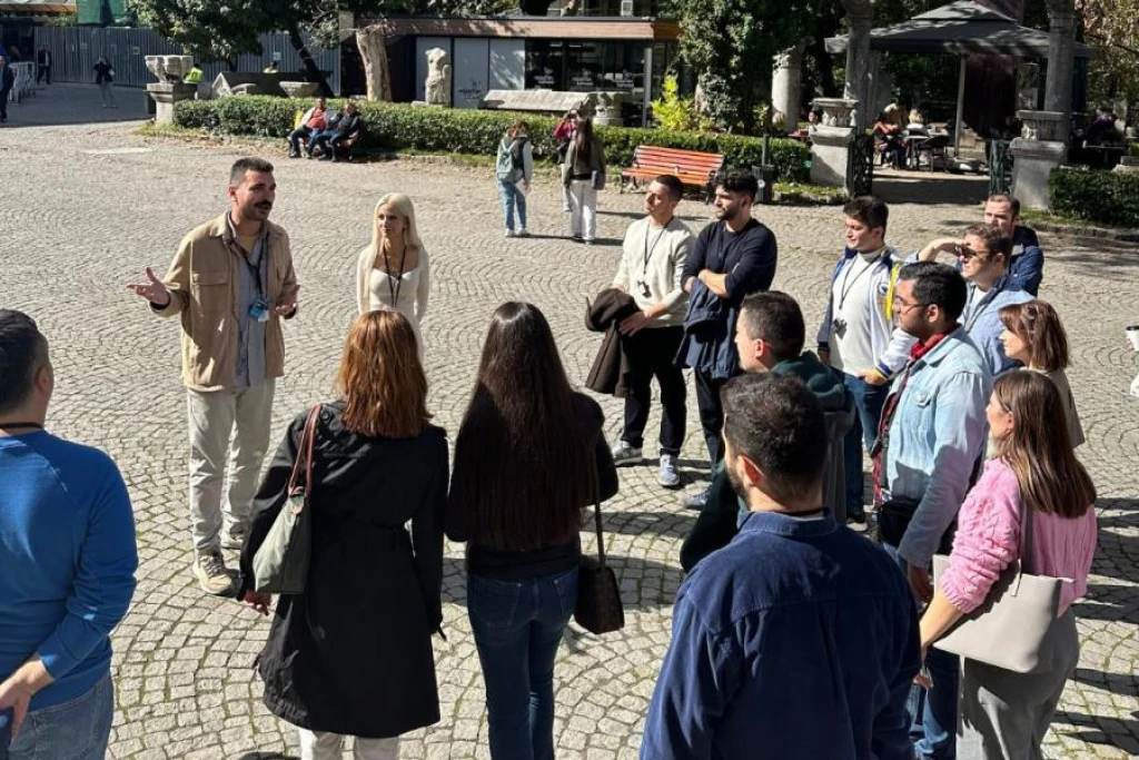 İST -> Tarihi Yarımada Yürüyüşü; İstanbul’da Turist Olmak