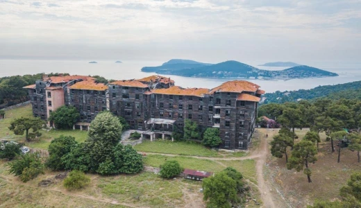 İST -> Büyükada Trekking Turu | İstanbul’da Turist Olmak