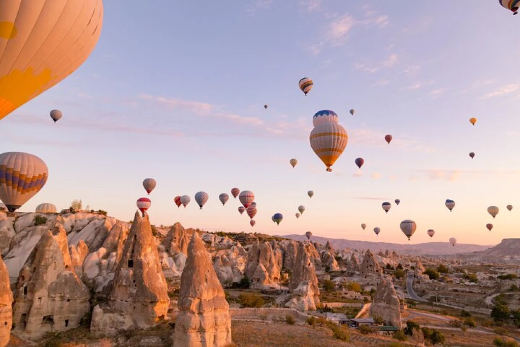 Hot-Air-Ballon-Fahrt in Kappadokien – Deluxe Premium Erlebnis, Goreme