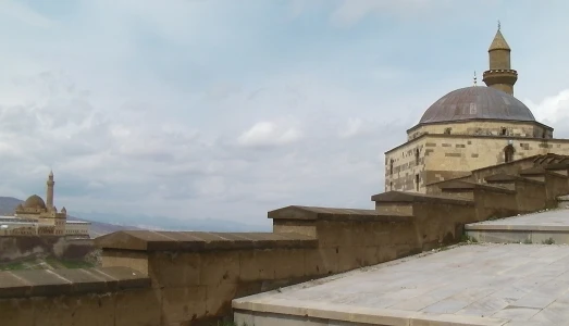 Ankara Çıkışlı Van, Doğubayazıt ve Kars Turu (Uçak Gidiş, Turistik Doğu Ekspresi Dönüş): 4 Gece 5 Gü...