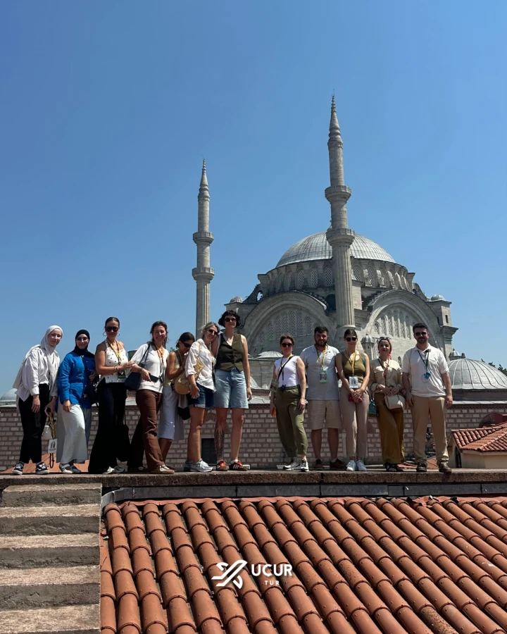 Ahmet Gülmez ile Kapalı Çarşı ve Çatıları Turu