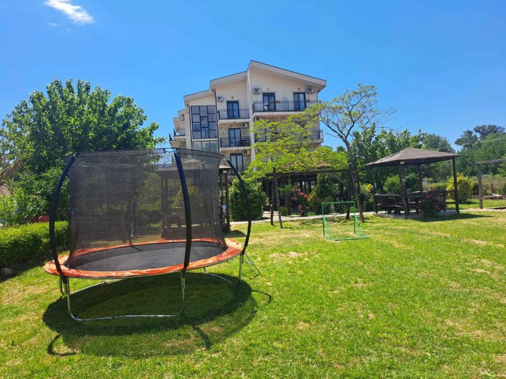 APARTMENTS MOCO