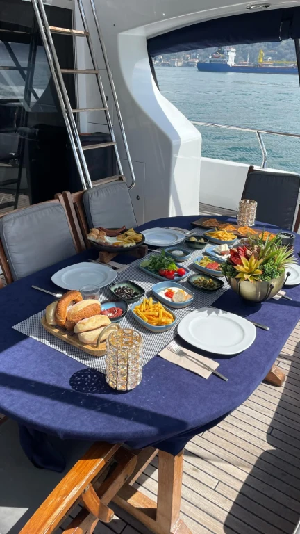 Bosphorus Luxury Yacht Tour