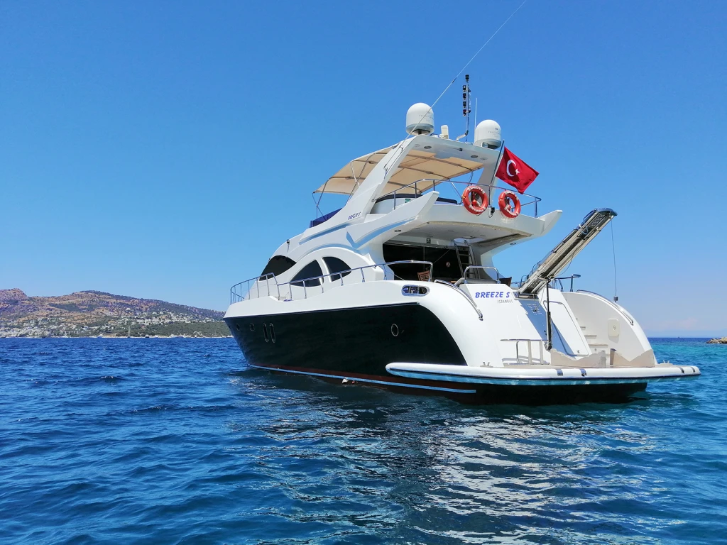 Bosphorus Luxury Yacht Tour