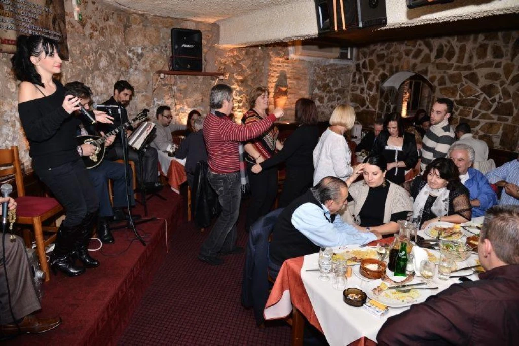 YILBAŞINA ÖZEL GÜNÜBİRLİK ALEXANDROUPOLI VE TAVERNA TURU - 31 ARALIK 2026