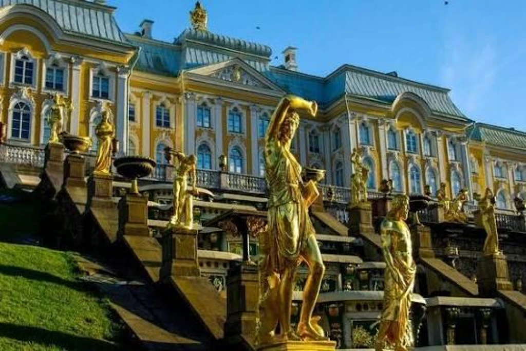 NEHİR TURLARI DAHİL - MS LAVRİNENKOV İLE VOLGA NEHRİNDE BEYAZ GECELER - MOSKOVA - ST. PETERSBURG - THY (05.07.2027)
