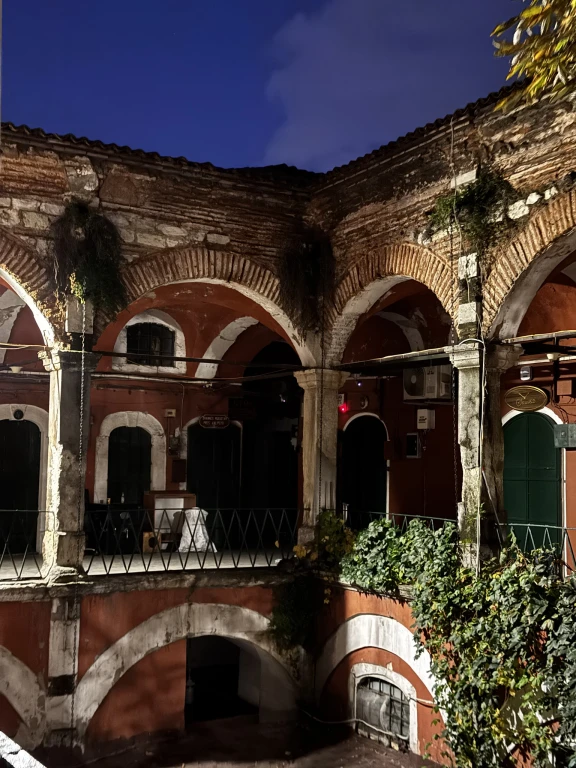 Kapalı Çarşı,Hanlar ve Bedestenler Turu