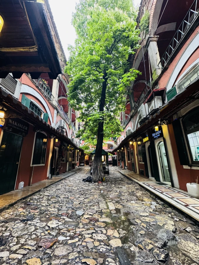 Kapalı Çarşı,Hanlar ve Bedestenler Turu