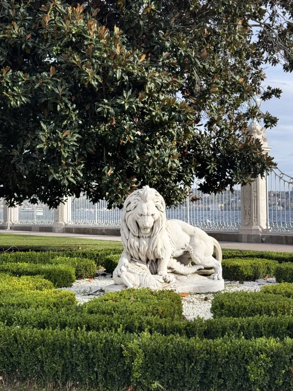 Dolmabahçe Sarayı Turu