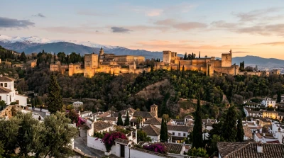 Endülüs Nasıl Gezilir: Sevilla, Kurtuba ve Granada'da Rota, Süre ve Ziyaret Düzeni