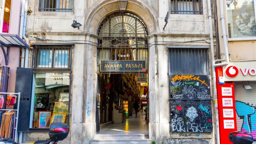 Istanbul Taksim Beyoğlu Istiklal Galata City Tour