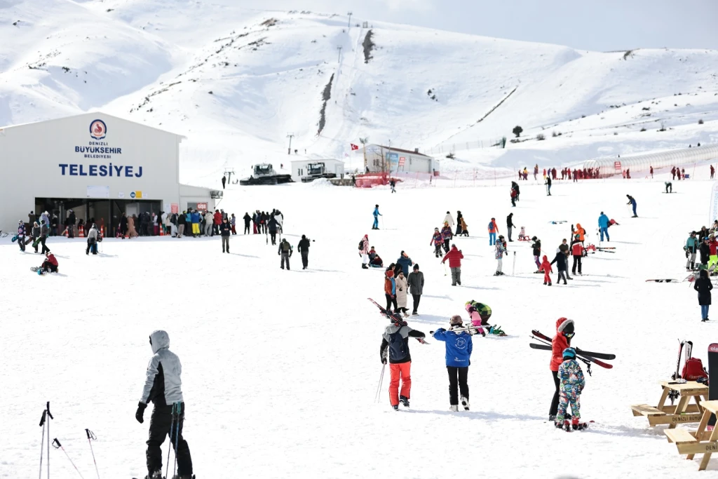 Aydın Çıkışlı Nikfer Kayak Merkezi Turu